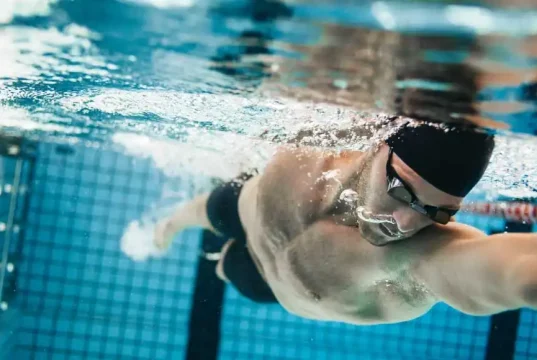 En İyi Yüzücü Bonesi